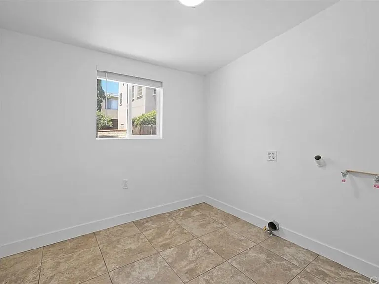 19 S Curtis Ave — Photo 11