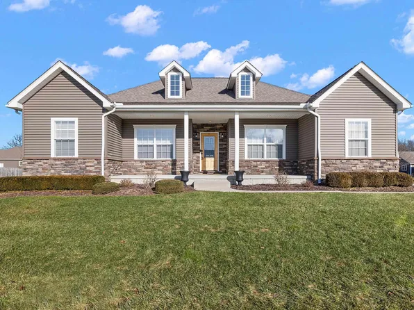 7897 Drakeshire Blvd, Almont, MI 48003