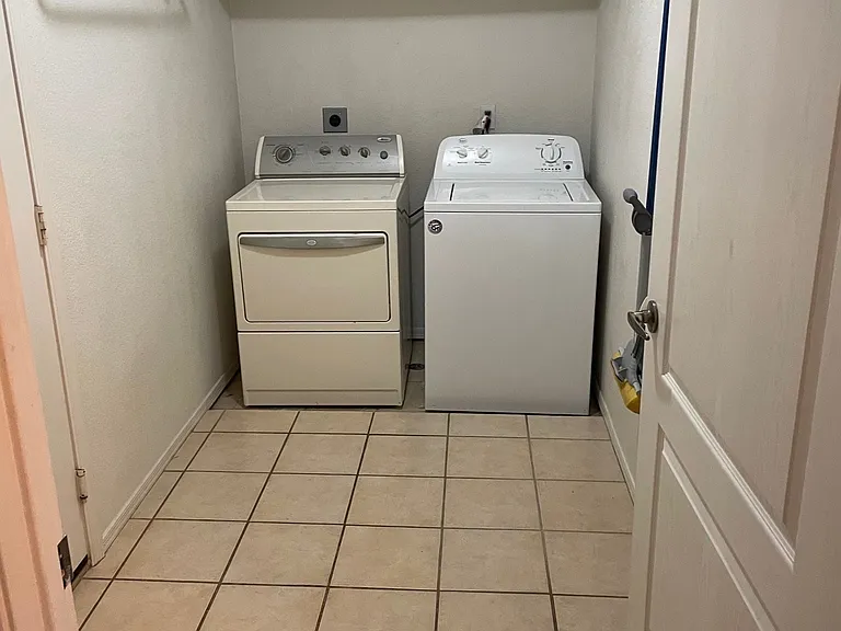 2692 S Otondo Dr — Photo 10