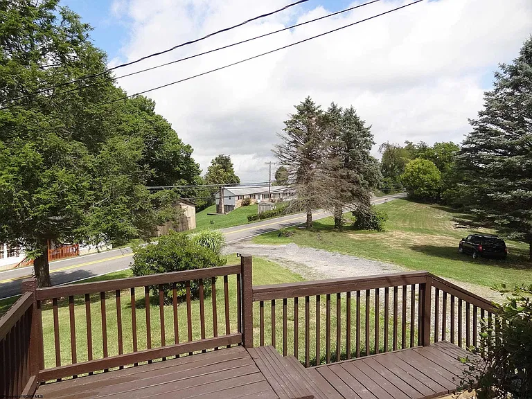 2726 Stewartstown Rd — Photo 37