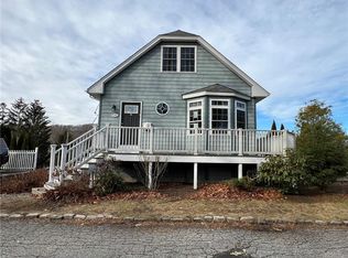 140 Lake View Rd, Cranston, RI 02920