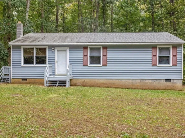 8008 Claystreet Rd, Ford, VA 23850