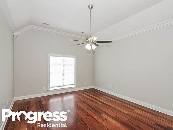 5th image of 2731 Baird Dr