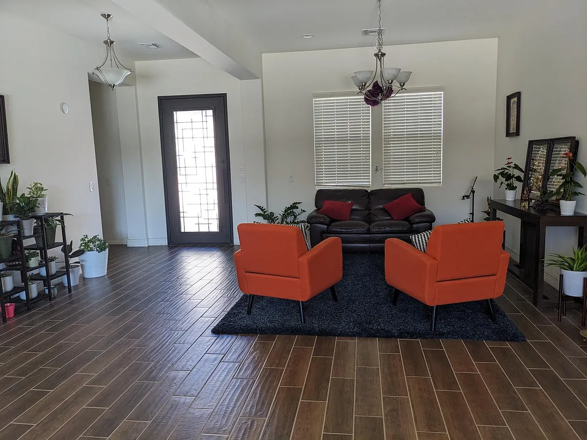 Building Photo - 2335 E Beechnut Pl