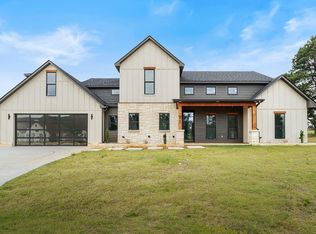 185 Bronco Dr, Texarkana, TX 75503