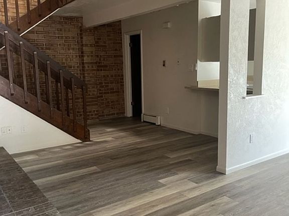 2nd image of 1260 Kalmia Ave #15