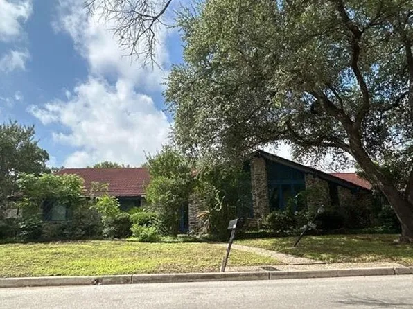 502 Tidecrest Dr, Windcrest, TX 78239