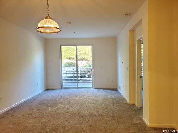 4th image of 401 Crescent Ct #4103