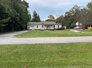 111 Creek Dr, Quinby, SC 29506