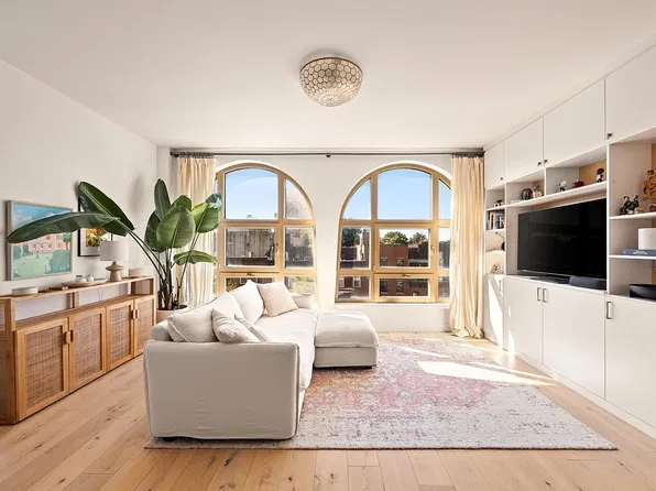 229 9th St APT 501, Brooklyn, NY 11215
