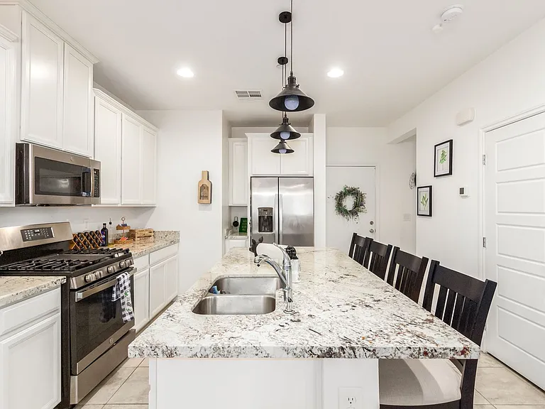 825 Star Estates Ave — Photo 13