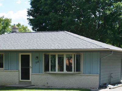 718 Greenmeadow Dr, Waukesha, WI, 53188