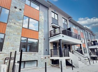 401 Glenroy Gilbert Dr #19, Ottawa, ON K2J 5W2