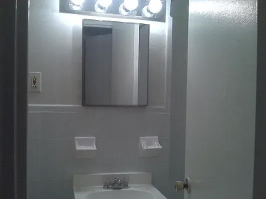 Rented by Rent Manhattan | media 2