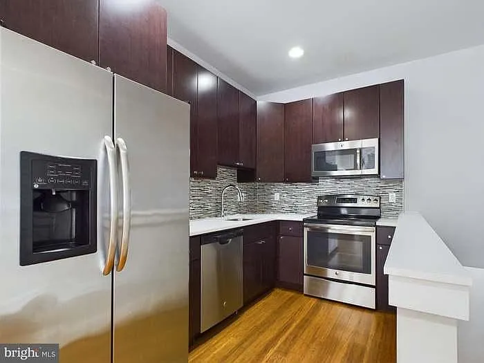 Building Photo - 839 N 16th St #1