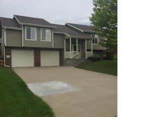 3417 Stone Post Ct, Lawrence, KS 66049