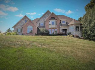 627 Rivershore Dr, Hebron, KY 41048