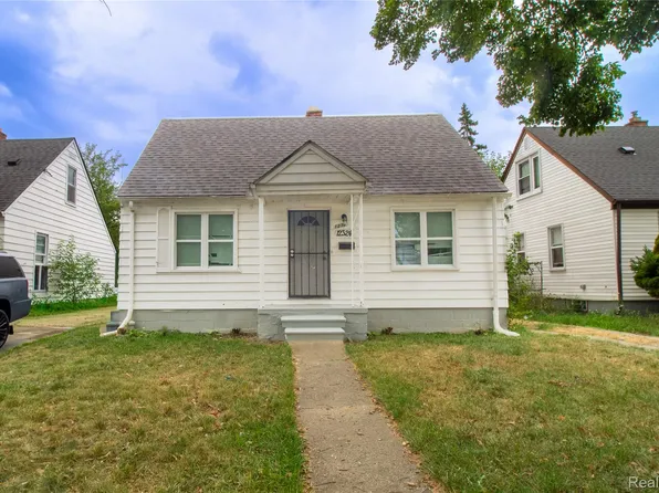 12324 Lansdowne St, Grosse Pointe, MI 48224