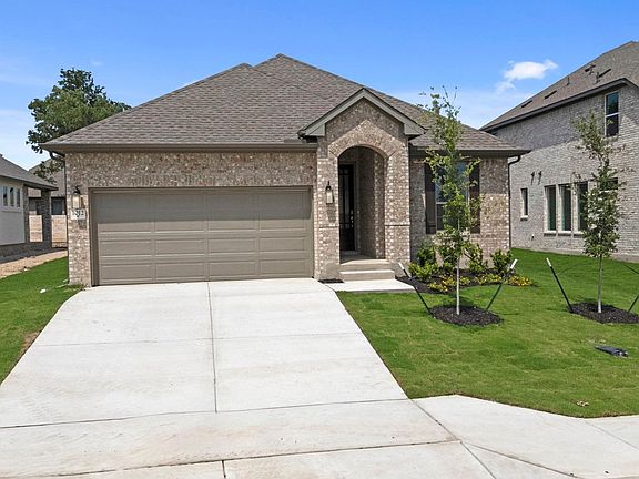 2nd image of 1012 Rollingwood Trl