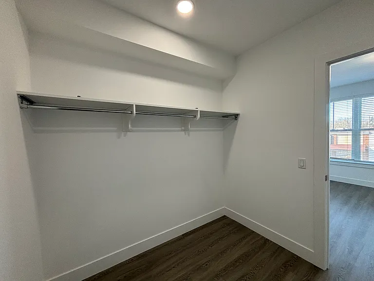 The Central — Photo 36