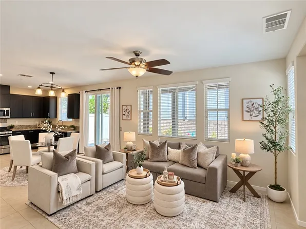28074 Calle Estrella, Temecula, CA 92592