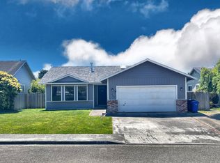 1460 Frontier Ave, McKinleyville, CA 95519