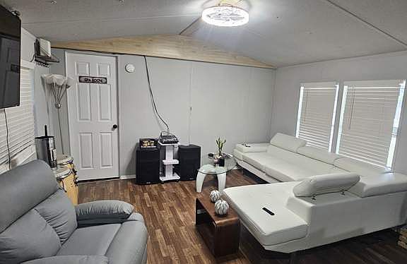 5th image of 1692 Timber Ridge Cir #R1692