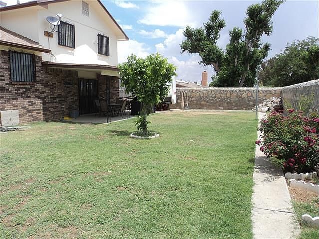 Room Backyard
