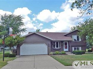 266 Haymarket Rd, Holland, MI 49423