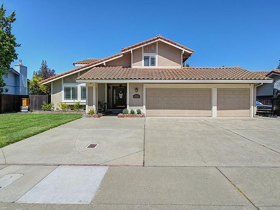3rd image of 355 Rivertree Way