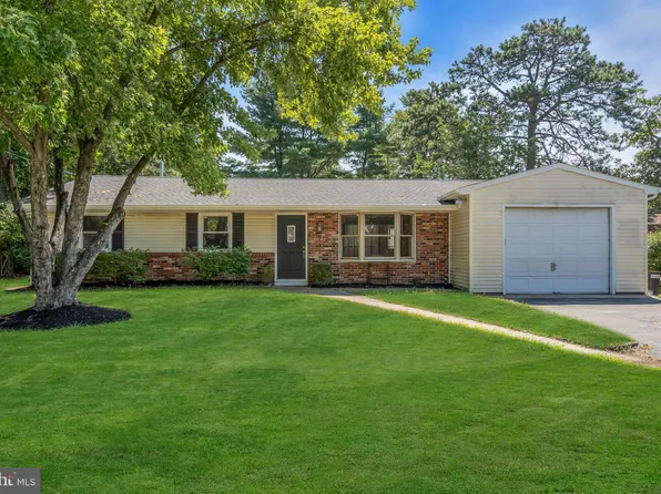 207 Piute Trl, Browns Mills, NJ 08015