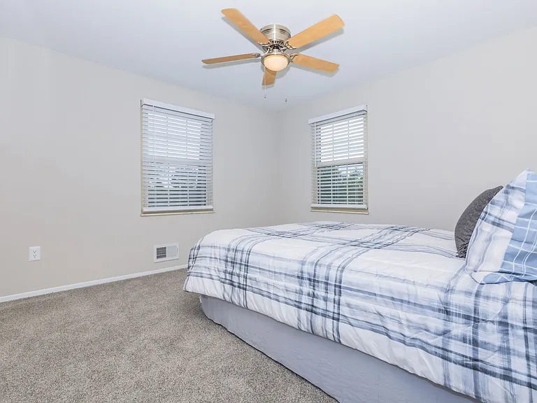 TOWNHOMES AT BLENDON — Photo 45