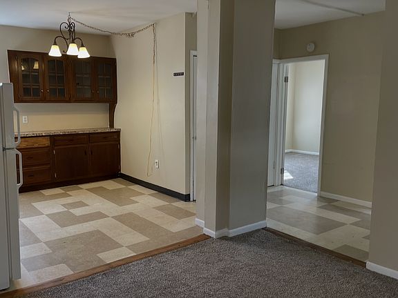 2nd image of 1726 Portland Ave #Up