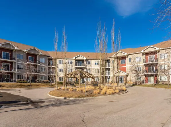 1540 Sherwood Blvd NW #1235, Calgary, AB T3R 0K5