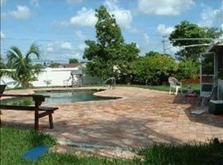 8016 SW 4th Pl, North Lauderdale, FL 33068