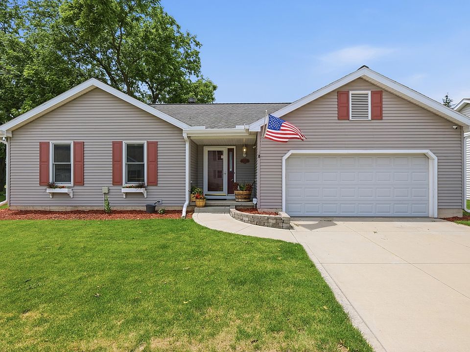 1st image of 7565 W Village Crest Dr