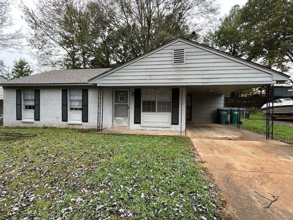 1st image of 8143 Oakbrook Dr