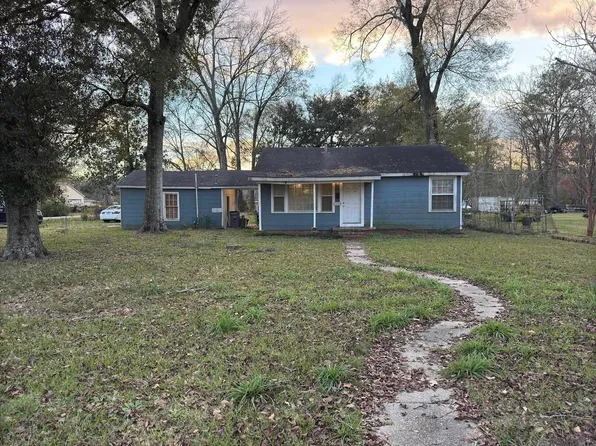 10288 White Oak Dr, Baton Rouge, LA 70815