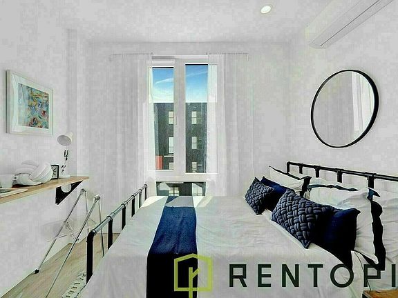 4th image of 2175 Bergen St #3N