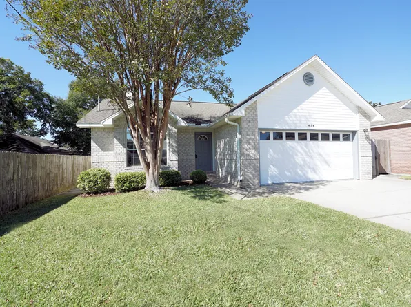 454 W Park Dr, Mary Esther, FL 32569
