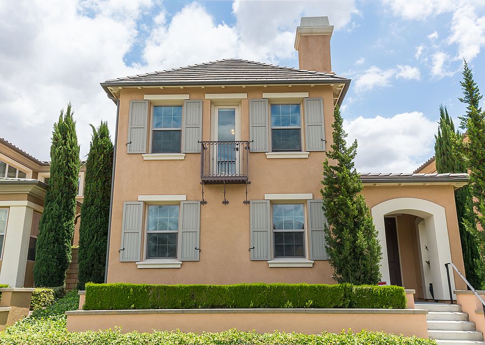 DETACHED IN WOODBURY