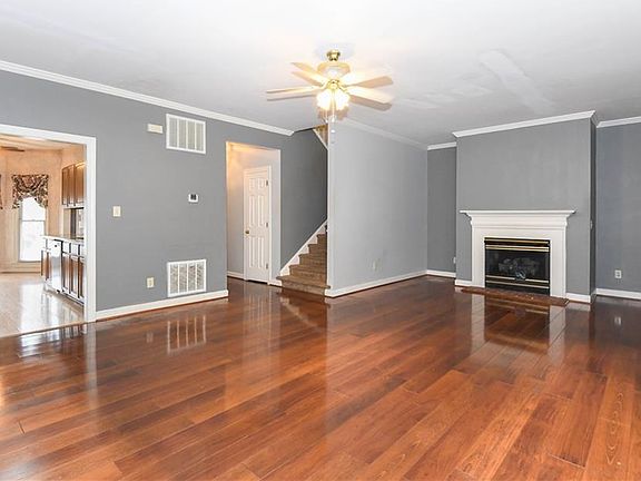 3rd image of 351 S Cherry St