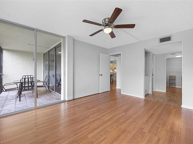 1083 Forest Lakes Dr #207 — Photo 11