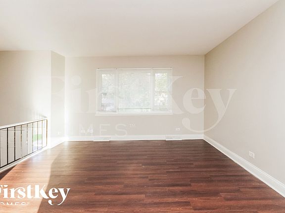 4th image of 0N084 Elmwood St