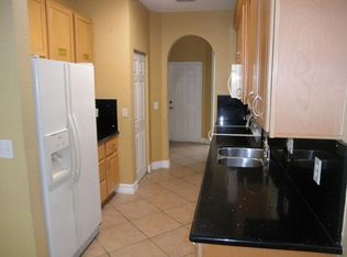 888 Pipers Cay Dr, West Palm Beach, FL 33415
