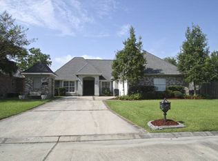 159 Colony Rd, Belle Chasse, LA 70037