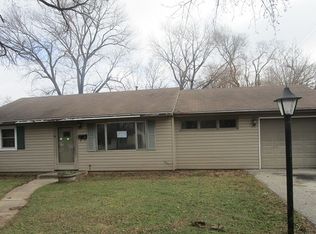 2911 Ridge Ave, Rockford, IL 61103