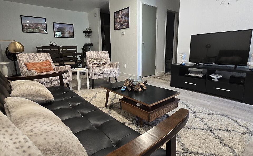 1st image of 2825 N Los Felices Rd Unit 213