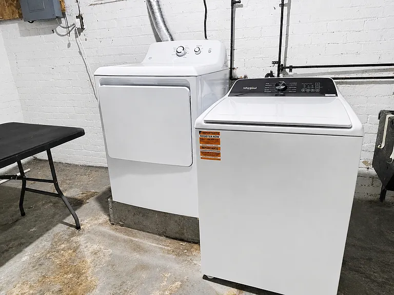 In-unit washer and dryer included