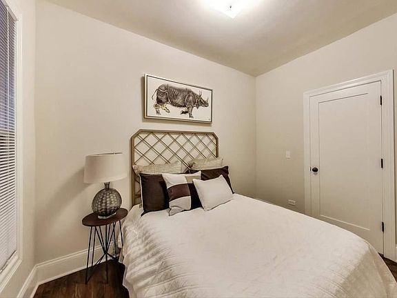 3rd image of 1714 N Lawndale Ave #1